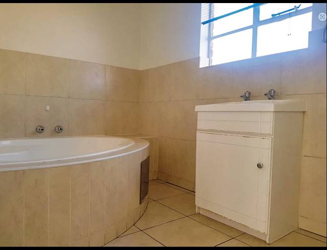 2 BEDROOM SIMPLEX RENTED IN LIEFDE EN VREDE